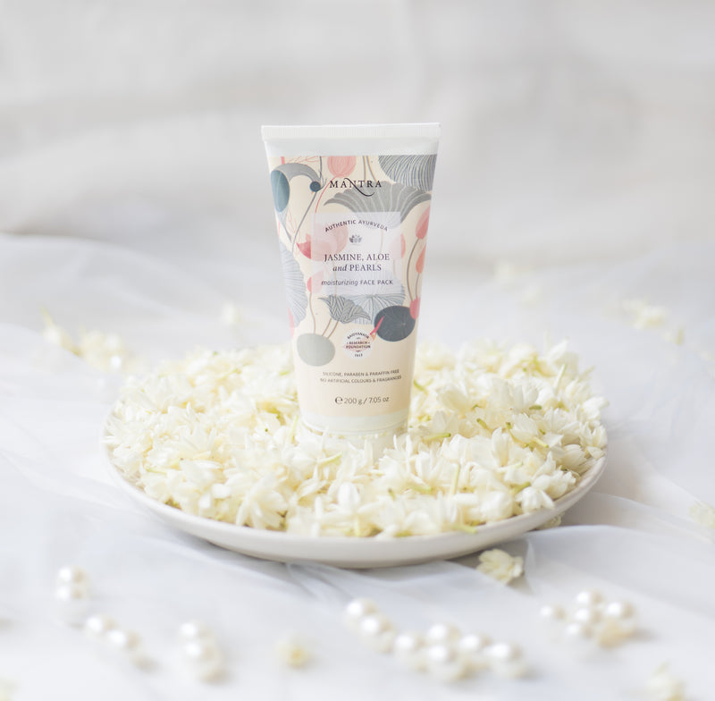 Jasmine, Aloe And Pearls Moisturizing Face Pack